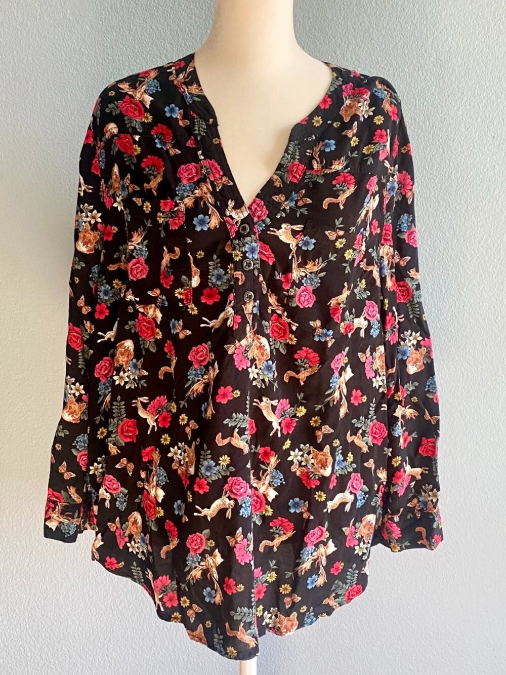 Philosophy Republic Clothing Split Neck Blouse Woodland Whimsy Workwear XXL